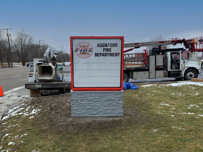 Custom Monument Signs | Light Boxes | Professional Services Signs | Rockford, IL