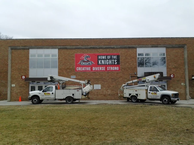 Vinyl Banners | Outdoor Wall Letters & Graphics | Schools, Colleges & Universities Signs | Rockford, IL