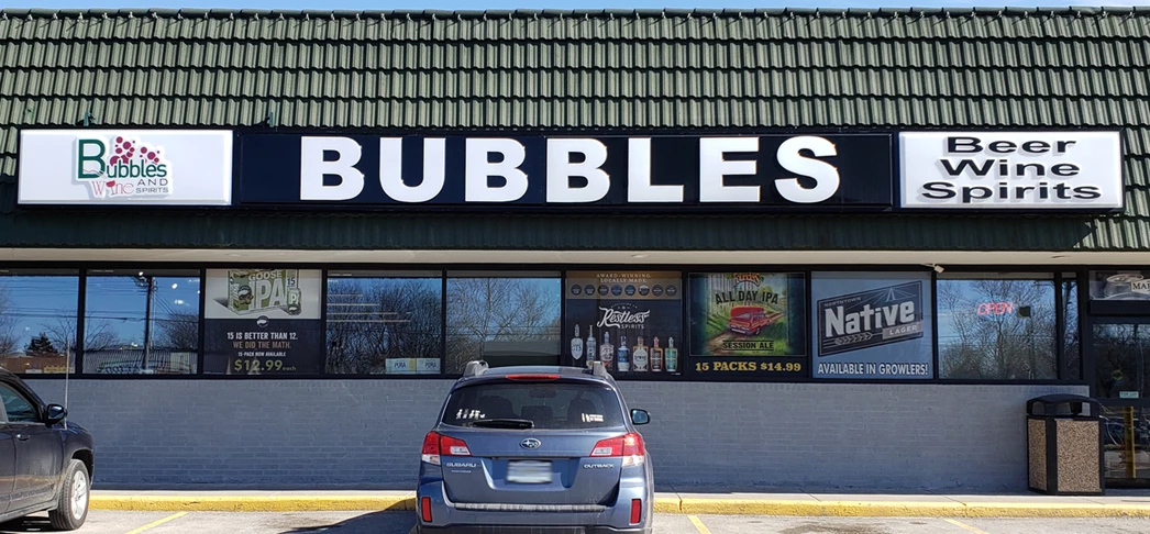 Bubbles Beer Wine and Spirits | Storefront Sign| Lightbox Sign | LED & Electric Signs for Business