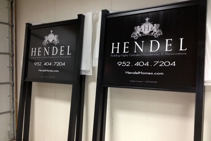 Custom Post and Panel Signs | Signs Now