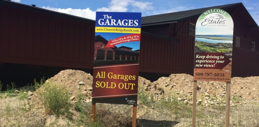 Custom Post and Panel Signs | Signs Now