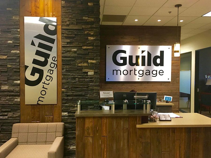 Four Signs You Need to Liven Up Your Space