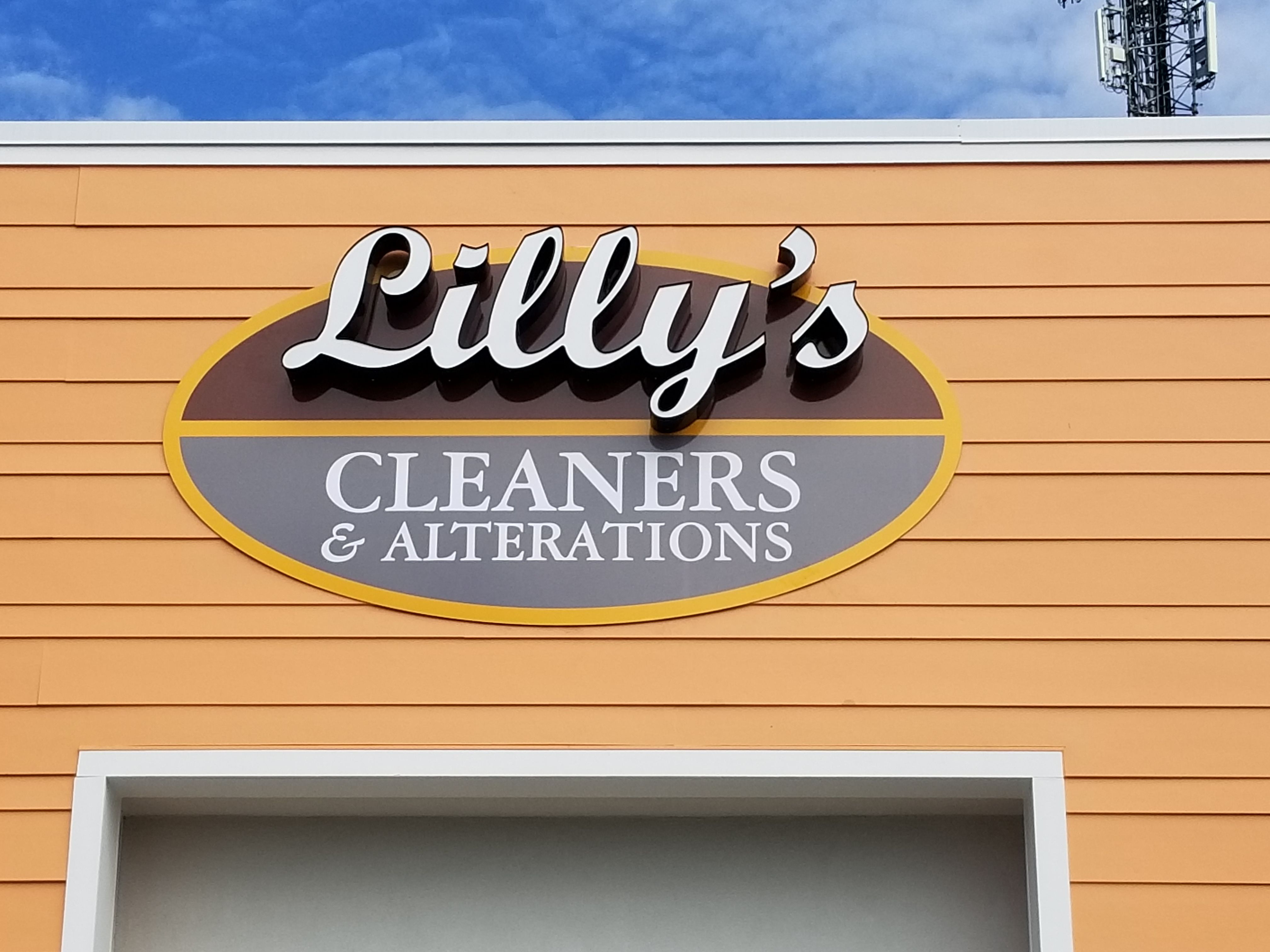 business logo and 3D lettering for cleaning business