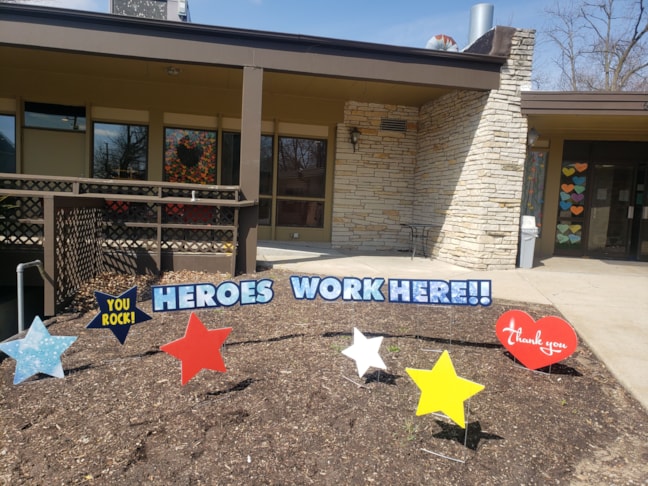 Plastic Signs & Yard Signs Plastic Signs & Yard Signs