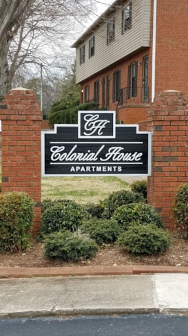 Exterior Signs & Graphics