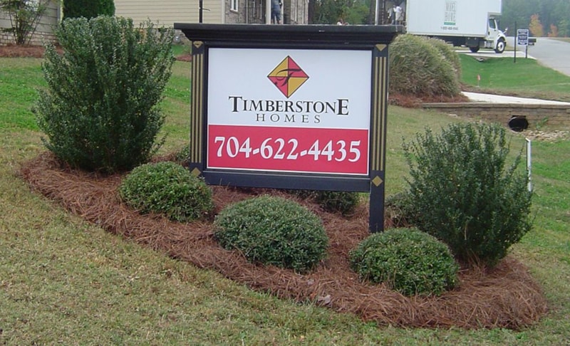 Exterior Signs & Graphics