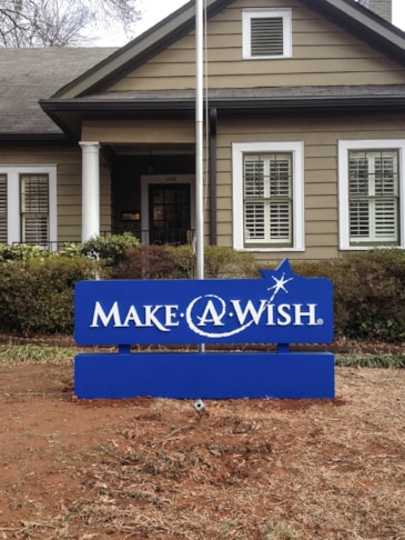 Exterior Signs & Graphics