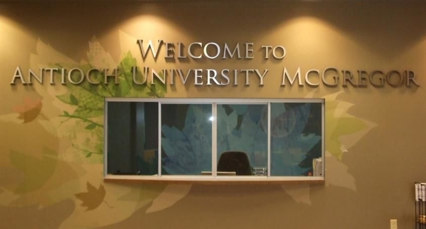 Dimensional Lettering