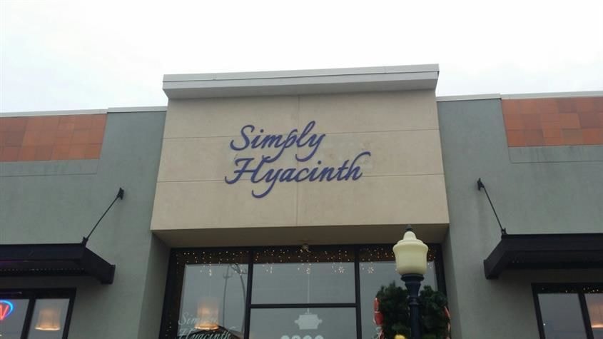 Dimensional Lettering