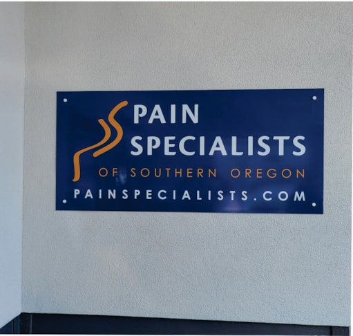 Vinyl Lettering in Medford Vinyl Lettering in Medford