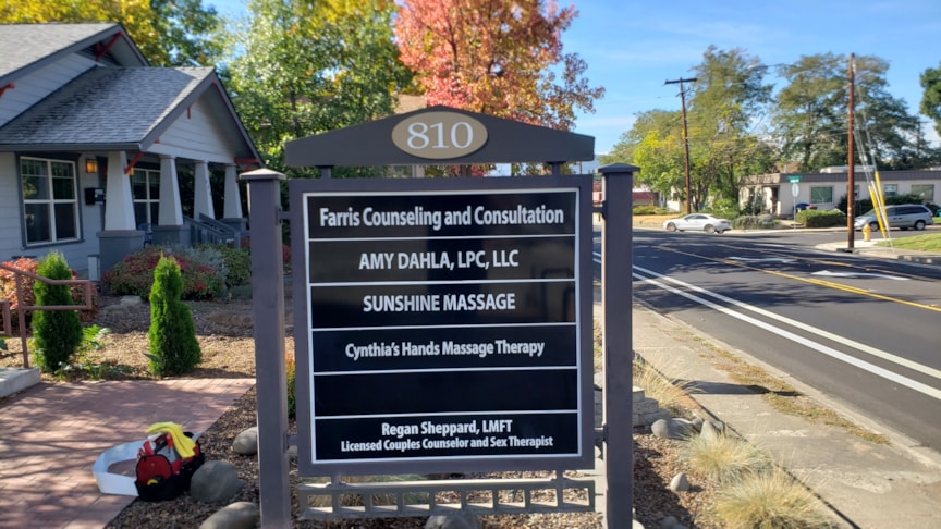 Vinyl Lettering in Medford Vinyl Lettering in Medford