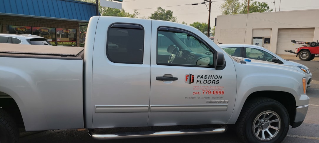 Custom Vehicle Lettering | Vehicle Graphics | Construction | Medford, Oregon Custom Vehicle Lettering | Vehicle Graphics | Construction | Medford, Oregon