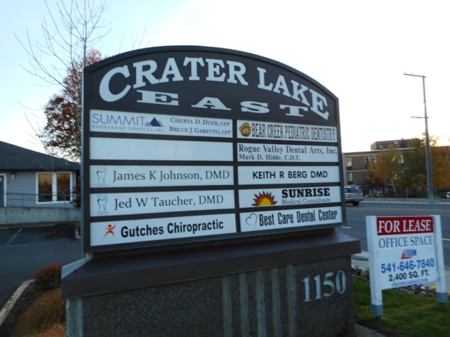 Vinyl Lettering in Medford Vinyl Lettering in Medford