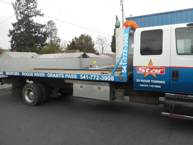 Vinyl Lettering in Medford Vinyl Lettering in Medford