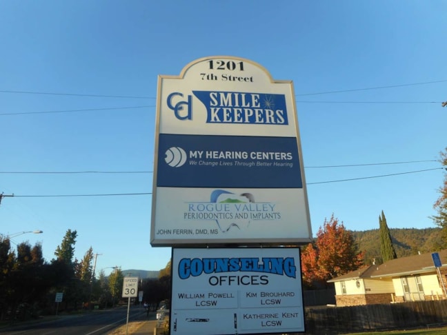 Outdoor Wall Letters & Graphics