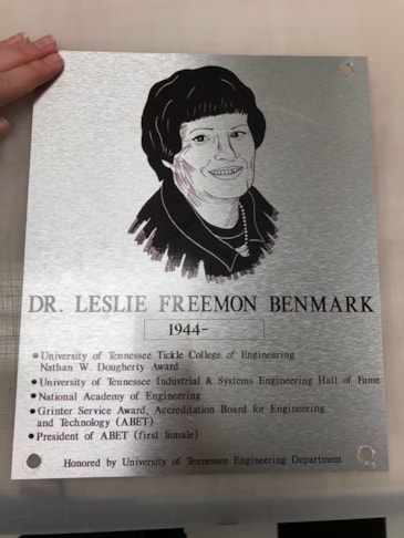 Custom Plaques & Engravings in Nashville Custom Plaques & Engravings in Nashville