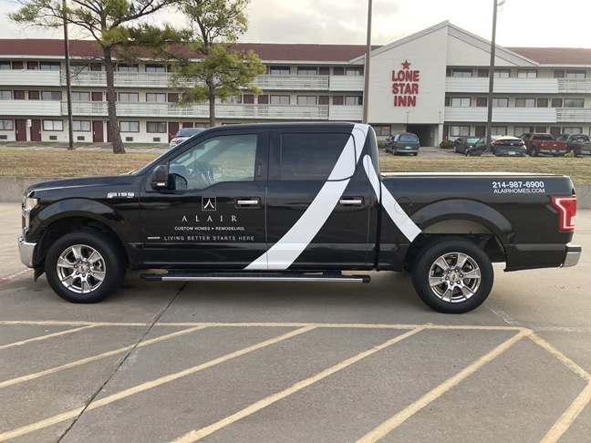 Vehicle Lettering in Dallas