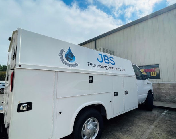 Vehicle Lettering in The Woodlands