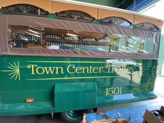 Vehicle Lettering in The Woodlands