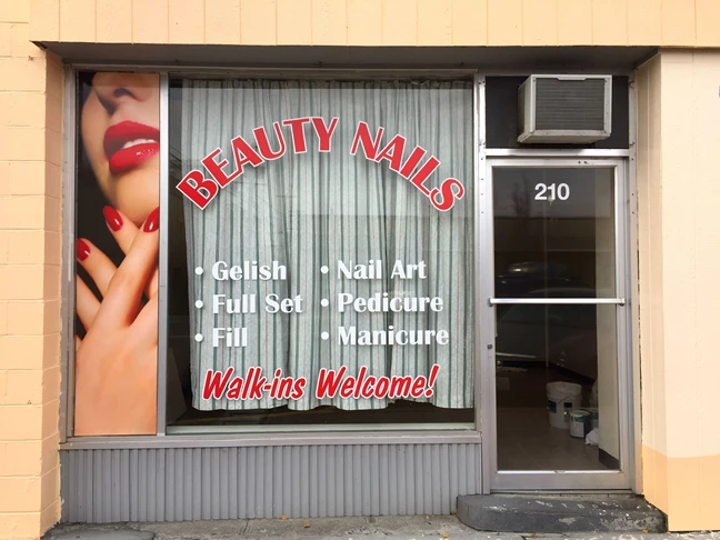 Window Graphics in Moses Lake