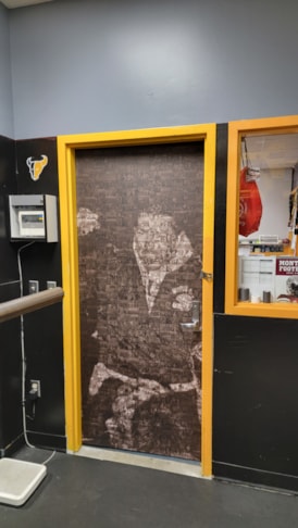 Custom Graphics & Vinyl Decals