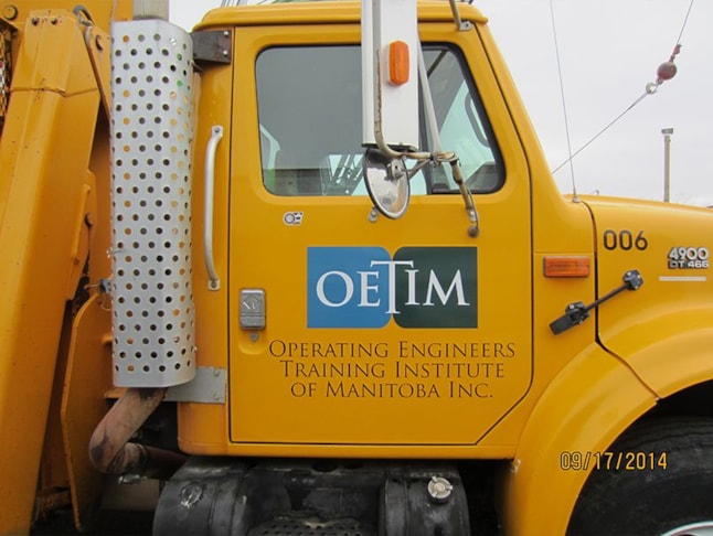 Vehicle Lettering in Winnipeg Vehicle Lettering in Winnipeg