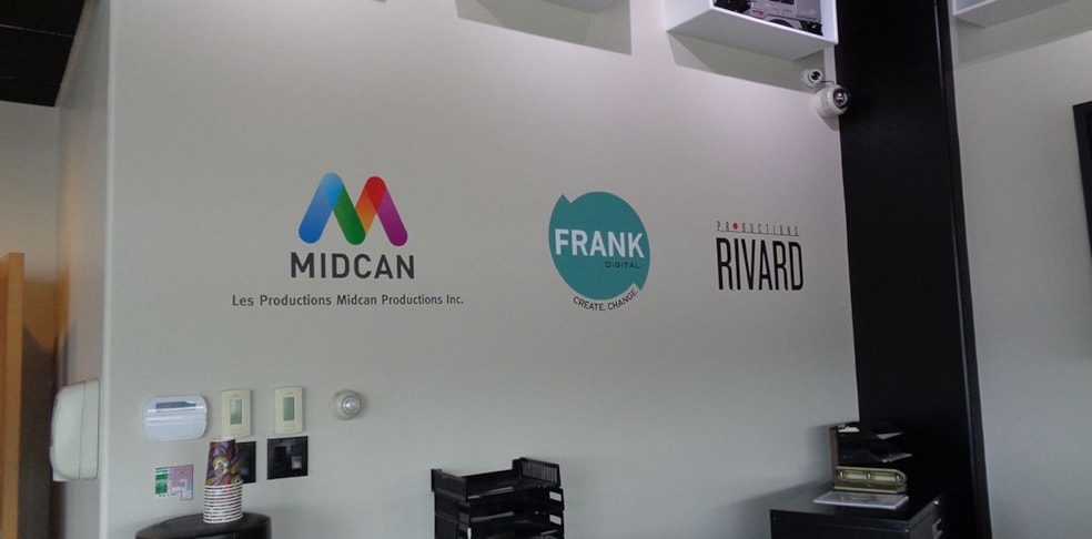 Wall Murals & Graphics Wall Murals & Graphics