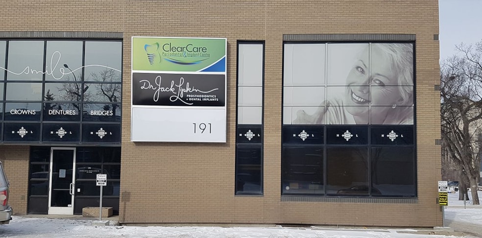 Retail Storefront Signage