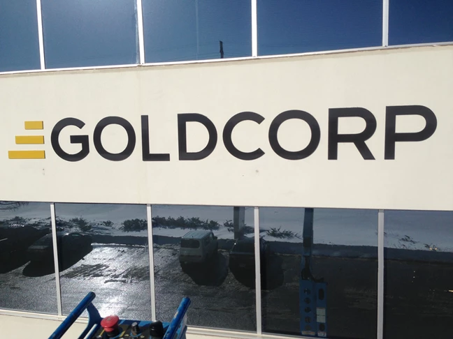 Outdoor Wall Letters & Graphics