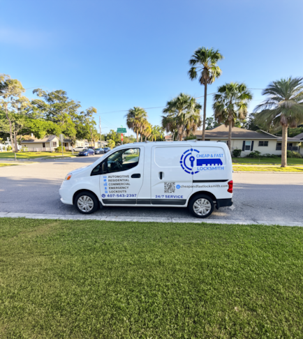Vehicle Lettering in Orlando Vehicle Lettering in Orlando