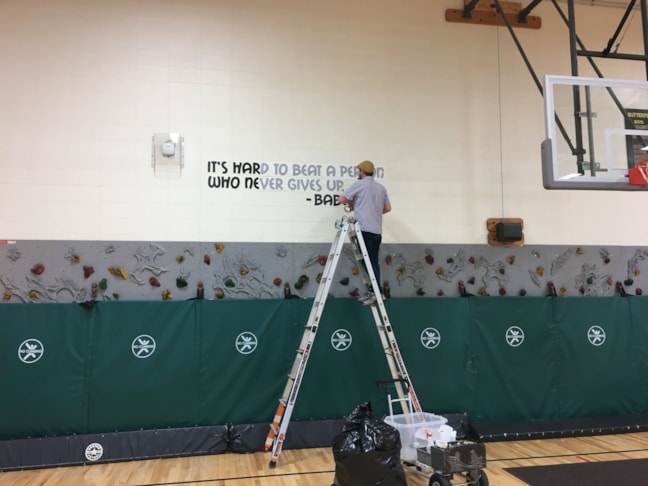 Wall Murals & Graphics