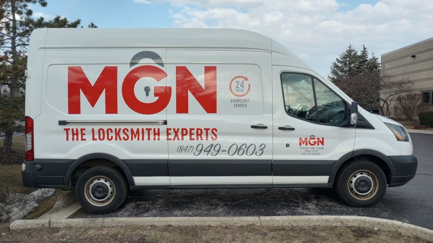 Vehicle Lettering in Mundelein
