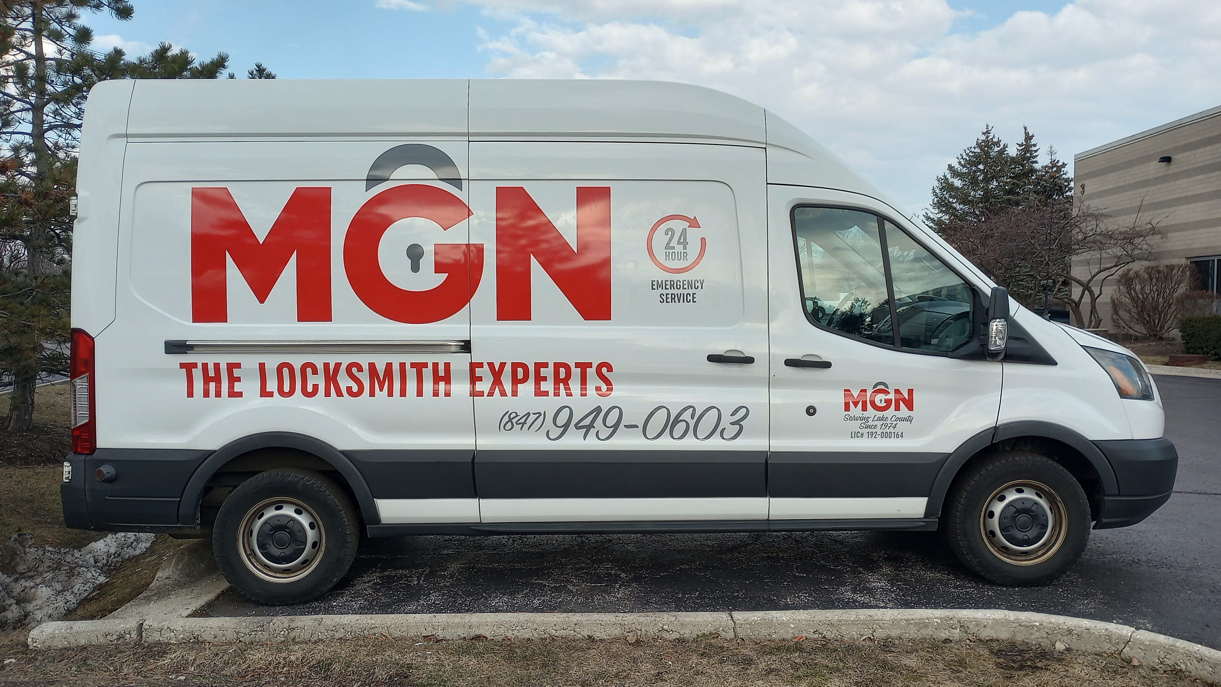 Vehicle Lettering | Signs Now Mundelein