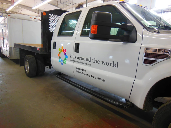 Custom Vehicle Graphics and Lettering | Vinyl Lettering | Nonprofit Organizations and Associations Signs | Rockford, IL