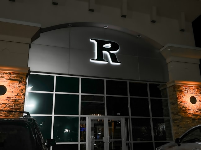 LED & Electric Signs for Business | Restaurant & Food Service Signs | Rockford, IL | Aluminum | LED Signs | Business Signs | Signage Rockford | Raven Rockford | Raven Restaurant 