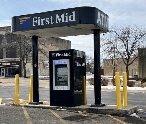 Vinyl Lettering | Banking & Financial Institution Signs | Belvidere, IL | Vinyl | First Mid Bank | Belvidere Signs | Outdoor Signs Belvidere | Rockford Signs 