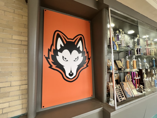 Wall Murals & Wall Graphics | Schools, Colleges & Universities Signs | Machesney Park, IL | Vinyl | Harlem Middle School | Harlem High School | School Graphics | Rockford Window Graphics 
