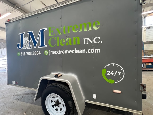 Vehicle Wraps | Construction | Belvidere, IL | Vinyl | J&M Extreme Clean | Trailer Wraps | Truck Wraps | Vinyl Wraps | Signs Belvidere 