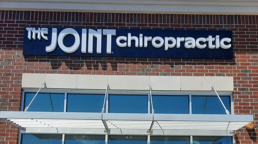 Channel Letters | Physical Therapy and Chiropractic Signs | Green Bay, WI | Aluminum | Channel Letters Rockford | Rockford Signs | Signs Now | The Joint Chiropractic
