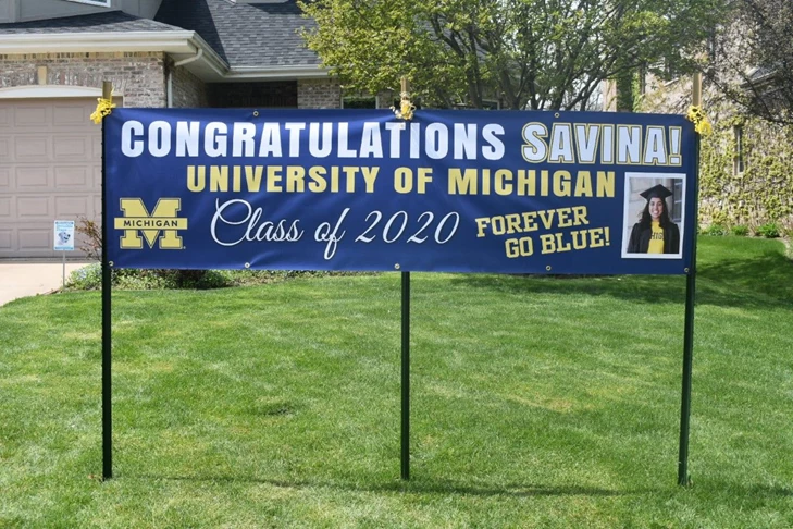 Graduation Signs in Downers Grove