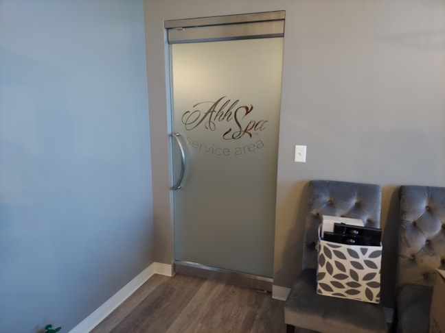 Vinyl Lettering in Evansville Vinyl Lettering in Evansville