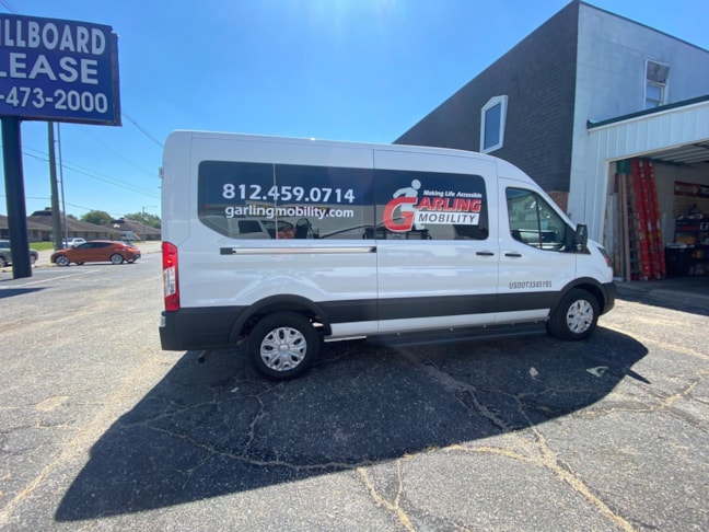 Vehicle Lettering in Evansville Vehicle Lettering in Evansville