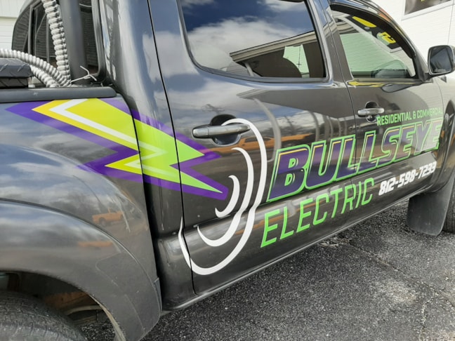 Vehicle Lettering in Evansville Vehicle Lettering in Evansville