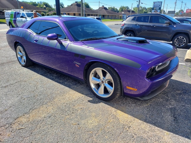 Vehicle Lettering in Evansville Vehicle Lettering in Evansville