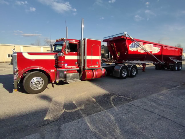 Vehicle Lettering in Evansville Vehicle Lettering in Evansville