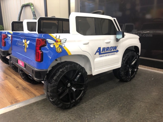 Custom Graphics & Vinyl Decals Custom Graphics & Vinyl Decals