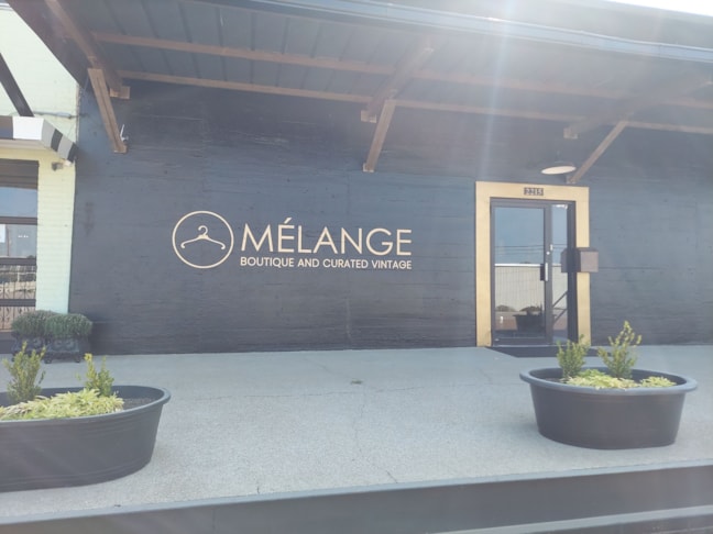 Wall Murals & Graphics Wall Murals & Graphics