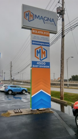 Pylon Signs | Evansville, IN Pylon Signs | Evansville, IN