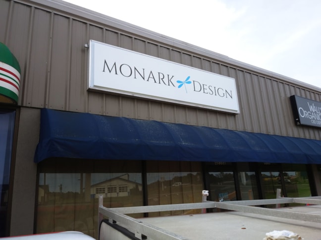 Pylon Signs | Evansville, IN Pylon Signs | Evansville, IN