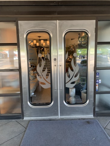 Vinyl Lettering in Wichita